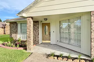 10940 Collingswood Dr, La Porte, TX 77571 - Photo 3
