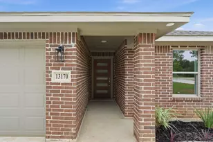 13146 Lake Conroe Bay Rd, Willis, TX 77318 - Photo 3
