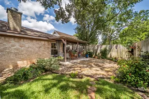 16222 Green Shade Dr, Houston, TX 77090 - Photo 33