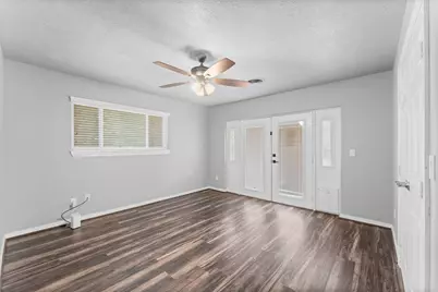 910 Imperial Lane, Houston, TX 77336 - Photo 19