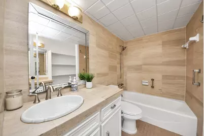 2711 Briarhurst Drive #18, Houston, TX 77057 - Photo 17