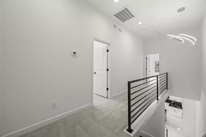 5110 Westover Street, Houston, TX 77033 - Photo 11