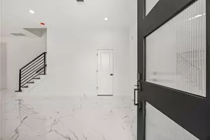 5110 Westover St, Houston, TX 77033 - Photo 7