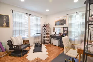 219 W 30th St, Houston, TX 77018 - Photo 13