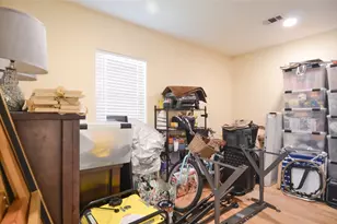 219 W 30th St, Houston, TX 77018 - Photo 21
