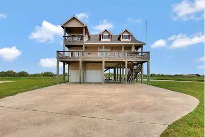 708 Kyndall Corner, Port Bolivar, TX 77650 - Photo 5
