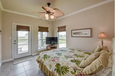 708 Kyndall Corner, Port Bolivar, TX 77650 - Photo 27