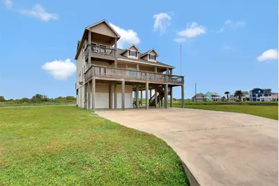 708 Kyndall Corner, Port Bolivar, TX 77650 - Photo 3