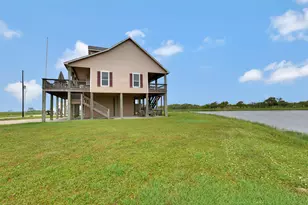 708 Kyndall Cor, Port Bolivar, TX 77650 - Photo 7