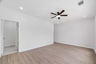 8628 Scott St, Houston, TX 77051 - Photo 31