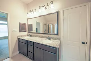 27126 Ashley Hills Ct, Fulshear, TX 77441 - Photo 13