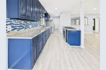 10915 Sagedowne Lane, Houston, TX 77089 - Photo 11