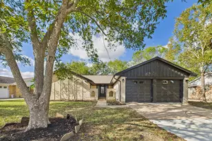 10915 Sagedowne Ln, Houston, TX 77089 - Photo 1