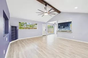 10915 Sagedowne Ln, Houston, TX 77089 - Photo 9