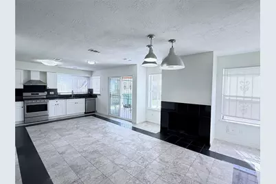 10106 Pear Limb Drive, Houston, TX 77099 - Photo 9