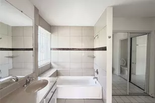 10106 Pear Limb Dr, Houston, TX 77099 - Photo 13