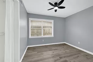 2131 Counter Point Dr, Houston, TX 77055 - Photo 13