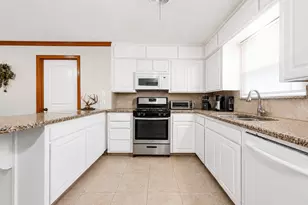 5813 Russell Ln, Baytown, TX 77521 - Photo 3