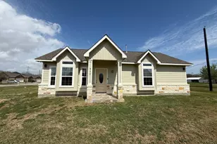 825 Mossey Dr, La Porte, TX 77571 - Photo 1