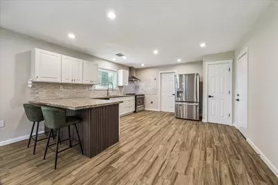 405 N Fulton Street, Texas City, TX 77591 - Photo 17