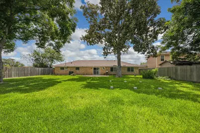 405 N Fulton Street, Texas City, TX 77591 - Photo 5