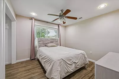 405 N Fulton Street, Texas City, TX 77591 - Photo 23