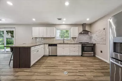 405 N Fulton Street, Texas City, TX 77591 - Photo 3