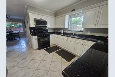 548 River Plantation Drive, Conroe, TX 77302 - Photo 19