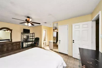 12026 Sela Ln, Houston, TX 77072 - Photo 17