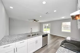 4114 Fairgreen Ln, Houston, TX 77047 - Photo 19