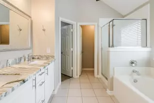 12103 Lakewood Villa Dr, Tomball, TX 77377 - Photo 9
