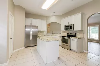 12103 Lakewood Villa Drive, Tomball, TX 77377 - Photo 5