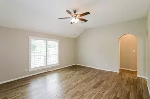 12103 Lakewood Villa Dr, Tomball, TX 77377 - Photo 3