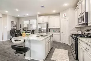 1514 Summer City Dr, Houston, TX 77047 - Photo 5