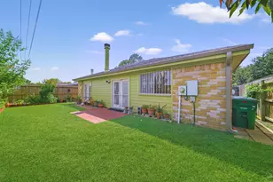 10723 Emery Dr, Houston, TX 77099 - Photo 23