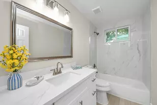 10521 Chesterfield Dr, Houston, TX 77051 - Photo 31