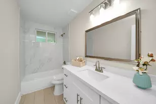 10521 Chesterfield Dr, Houston, TX 77051 - Photo 27