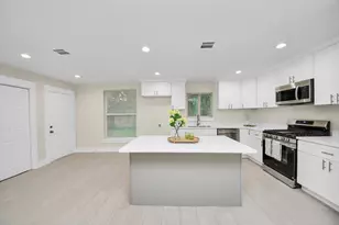 10521 Chesterfield Dr, Houston, TX 77051 - Photo 23