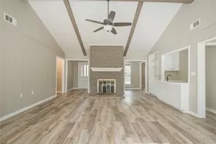 222 Ridgewood Dr, Oak Ridge North, TX 77386 - Photo 11