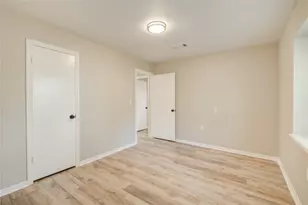 222 Ridgewood Dr, Oak Ridge North, TX 77386 - Photo 31