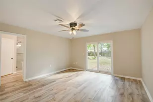 222 Ridgewood Dr, Oak Ridge North, TX 77386 - Photo 35