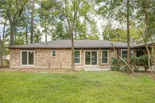 222 Ridgewood Dr, Oak Ridge North, TX 77386 - Photo 9