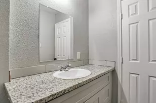 5117 Lavender St, Houston, TX 77026 - Photo 17