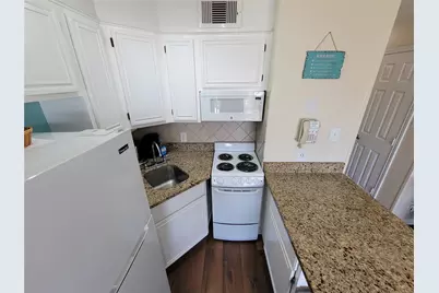 6102 Seawall Boulevard #330, Galveston, TX 77551 - Photo 17