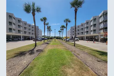6102 Seawall Boulevard #330, Galveston, TX 77551 - Photo 7