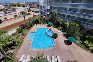 6102 Seawall Blvd, Galveston, TX 77551 - Photo 11