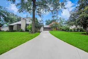 5911 Lookout Mountain Dr, Houston, TX 77069 - Photo 3