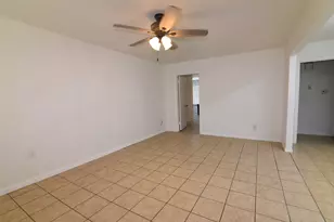 6414 Grape St, Houston, TX 77074 - Photo 3