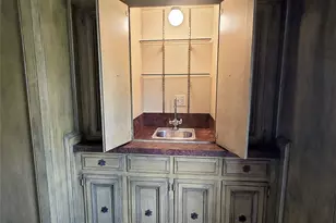 1922 Anvil Dr, Houston, TX 77090 - Photo 9