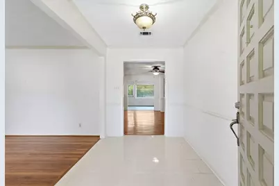 1327 Castle Hill Trail, Kingwood, TX 77339 - Photo 5